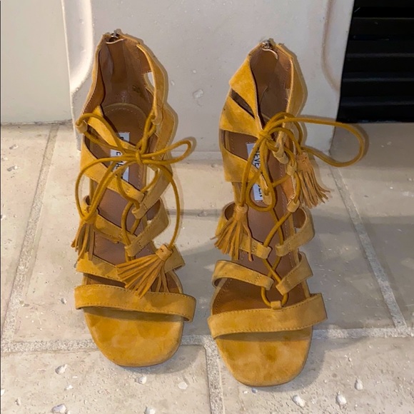 Steve Madden Shoes - Camel Steve Madden Pumps